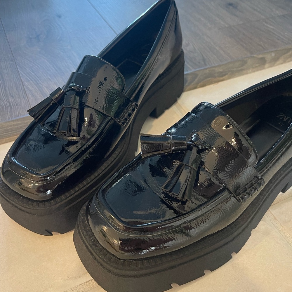 Zara Black Tassel Loafers - Picture 3 of 5